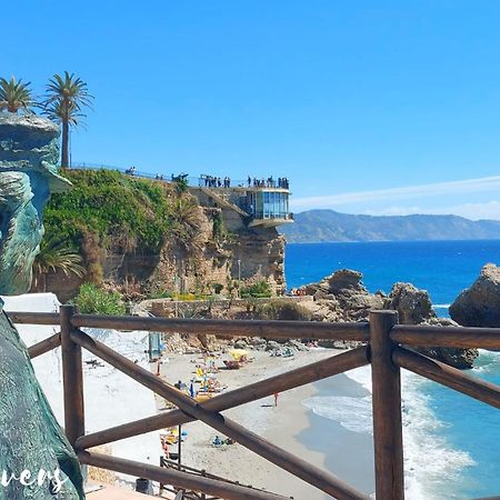 Apartamento La Casa Del Abuelo Nerja Luaran gambar