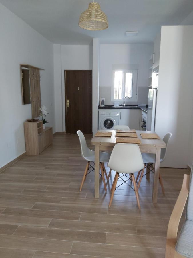 Apartamento La Casa Del Abuelo Nerja Luaran gambar